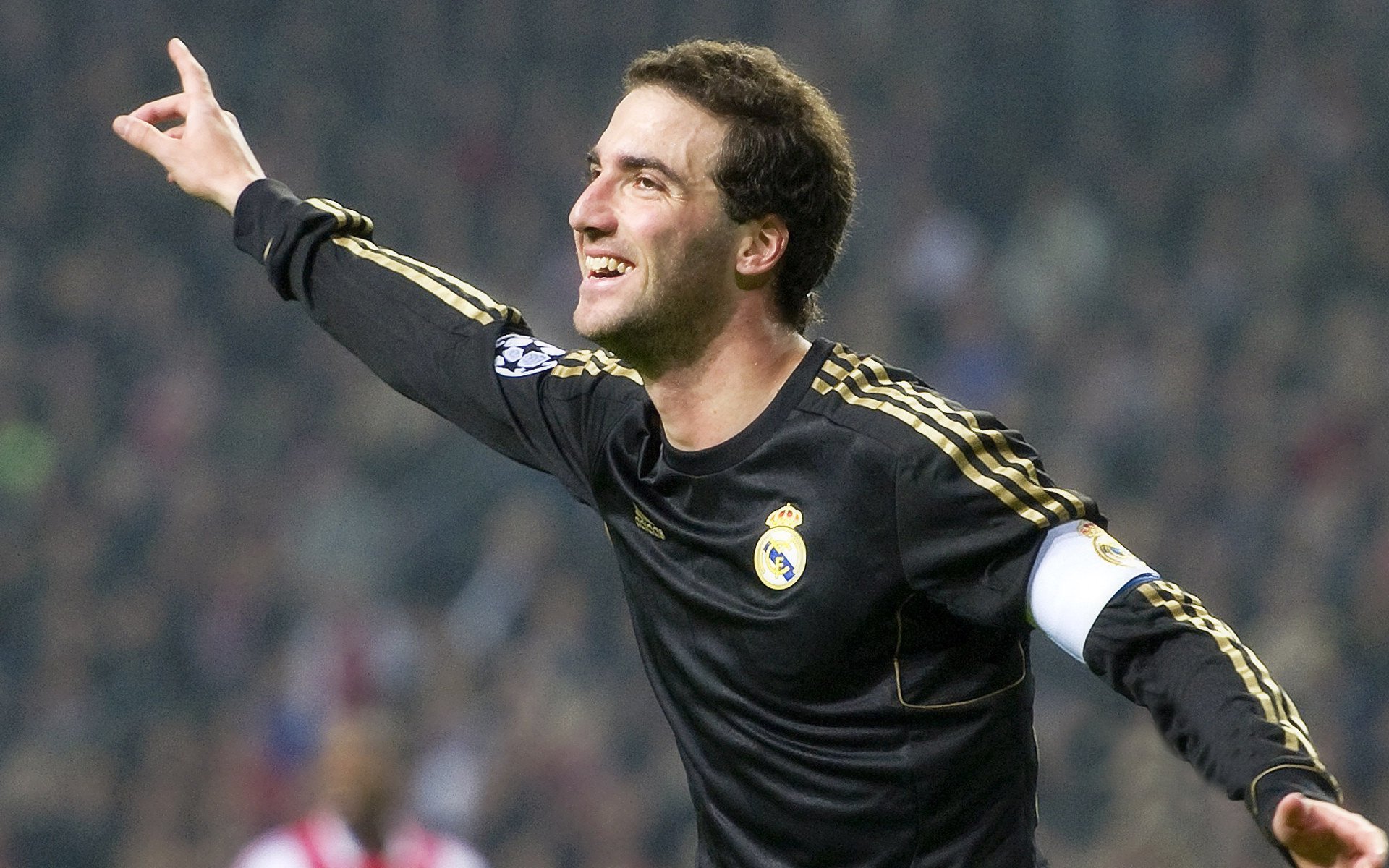 全力以赴，亚冠比赛各方角力相争，亚冠总结